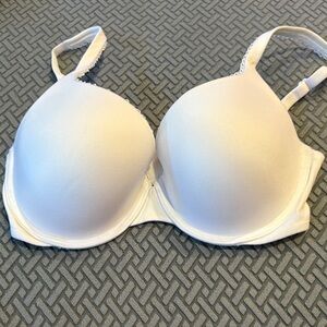 Victoria's Secret Cream Bra.